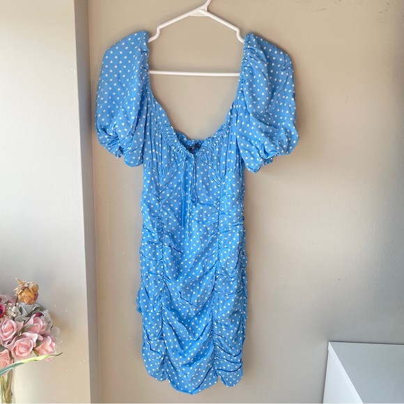 Zara  gorgeous baby blue polkadot short puff sleeves with sweetheart neckline. - Picture 6 of 6